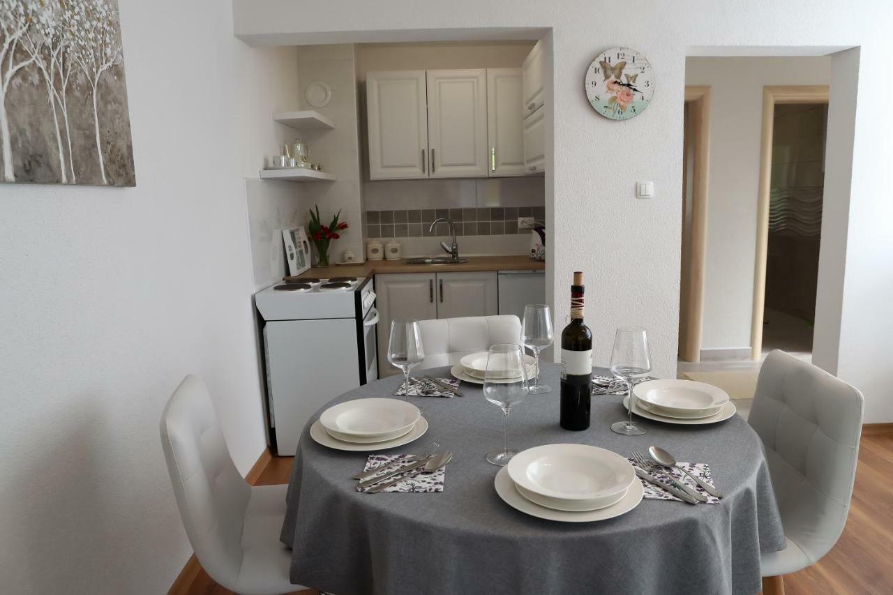 Apartman Sofia Otočac Eksteriør billede